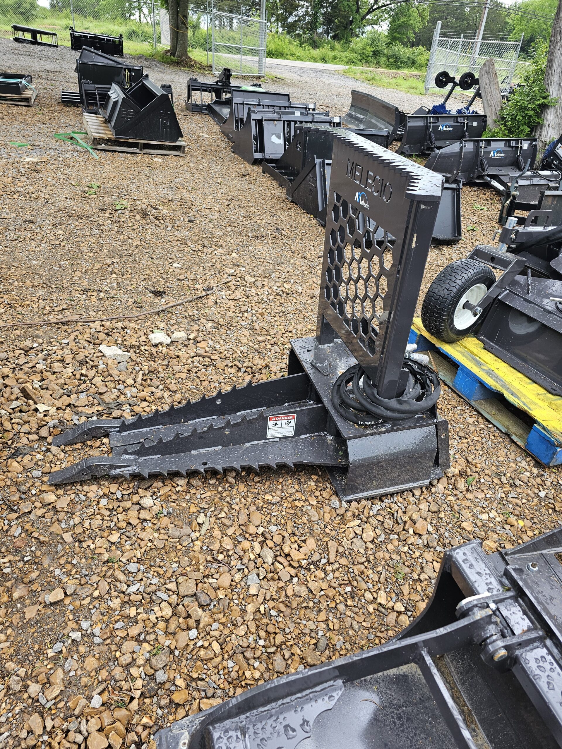 Melecio Mini-skid Tree Puller/Stump Buceket - Image 4