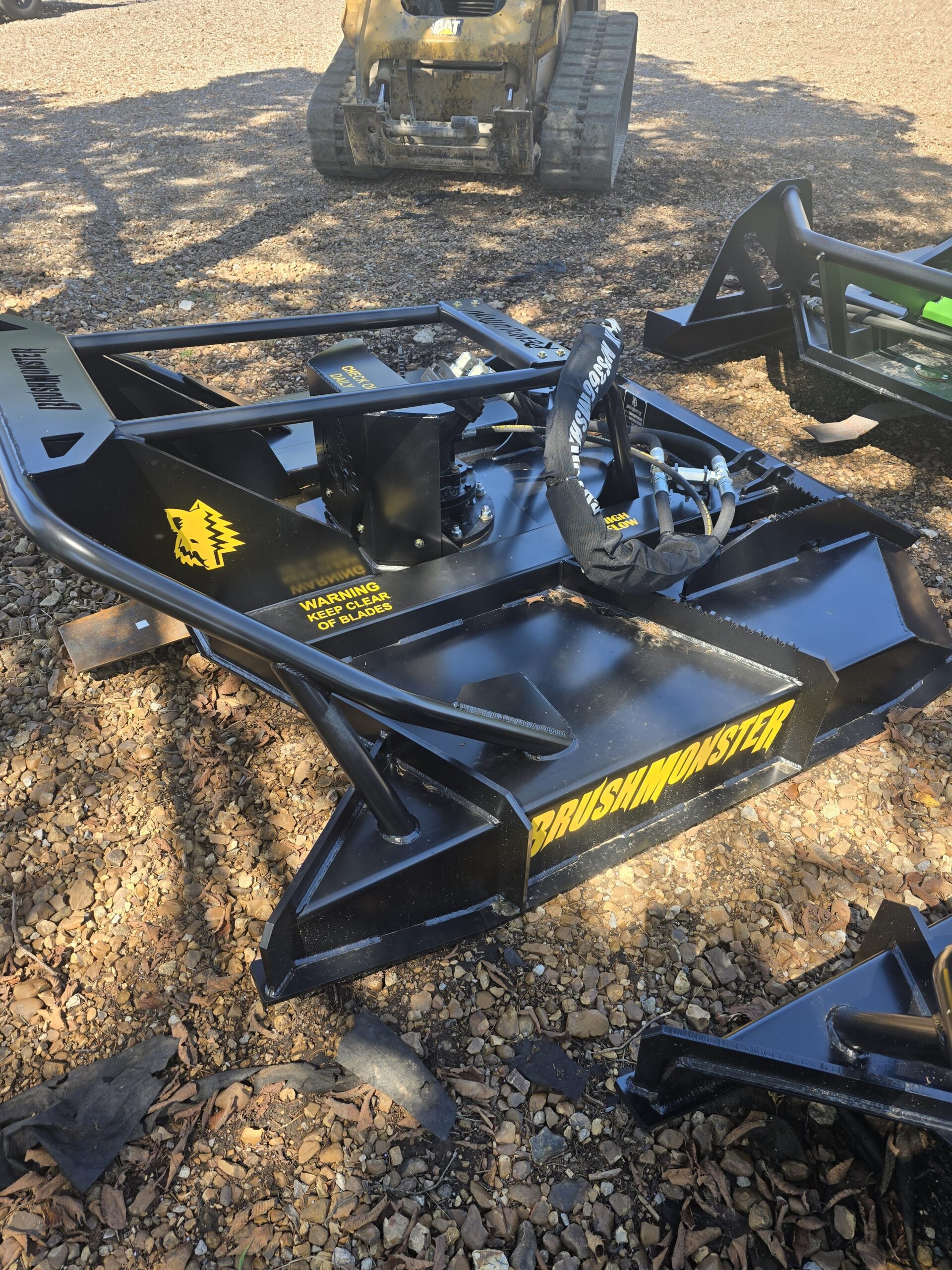 BrushMonster Revolution 77″ Standard/High Flow - Image 5