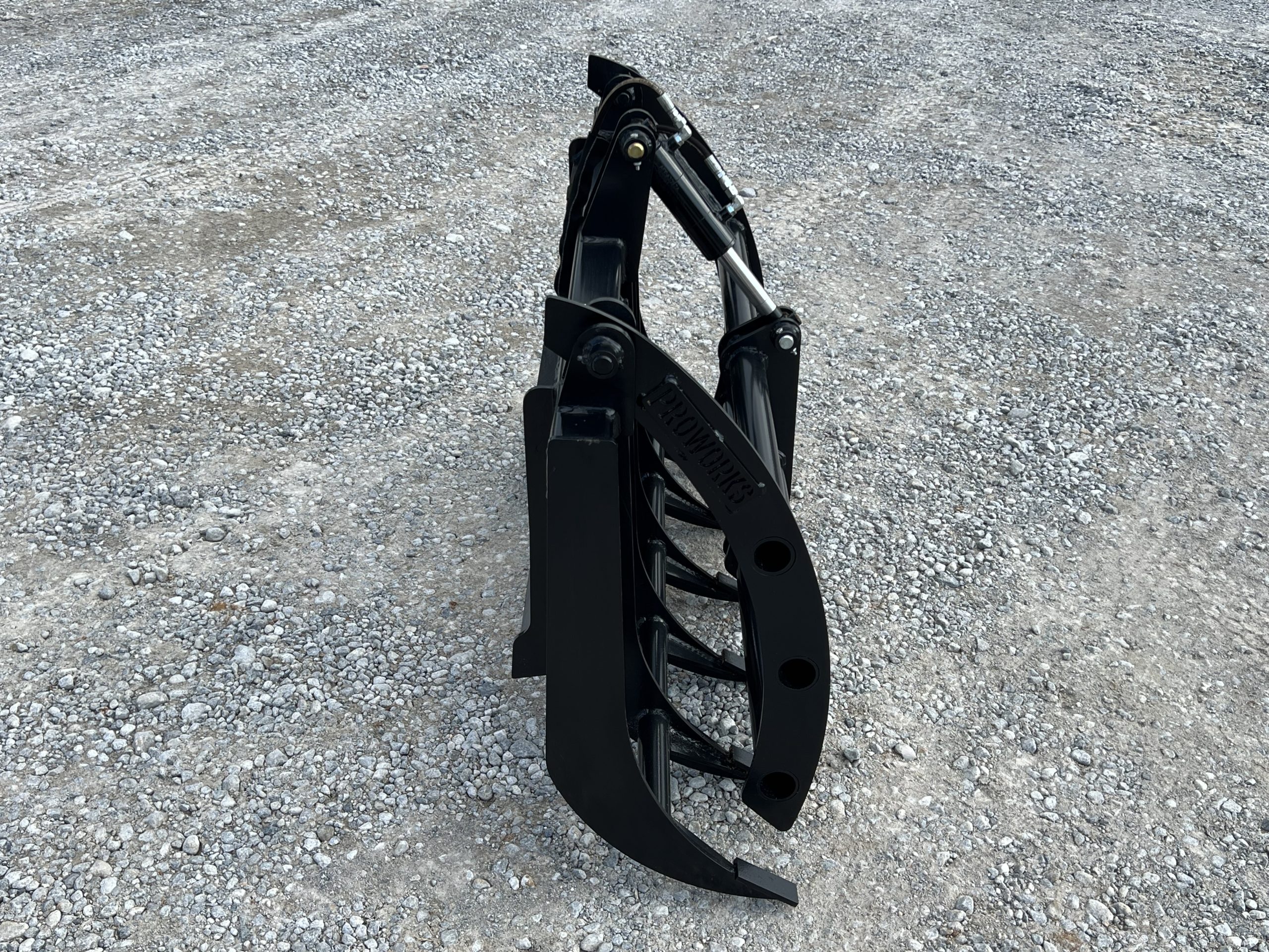 60″ Compact Tractor Root Rake Clam Grapple Attachment Fits Skid Steer Quick Attach - Image 4