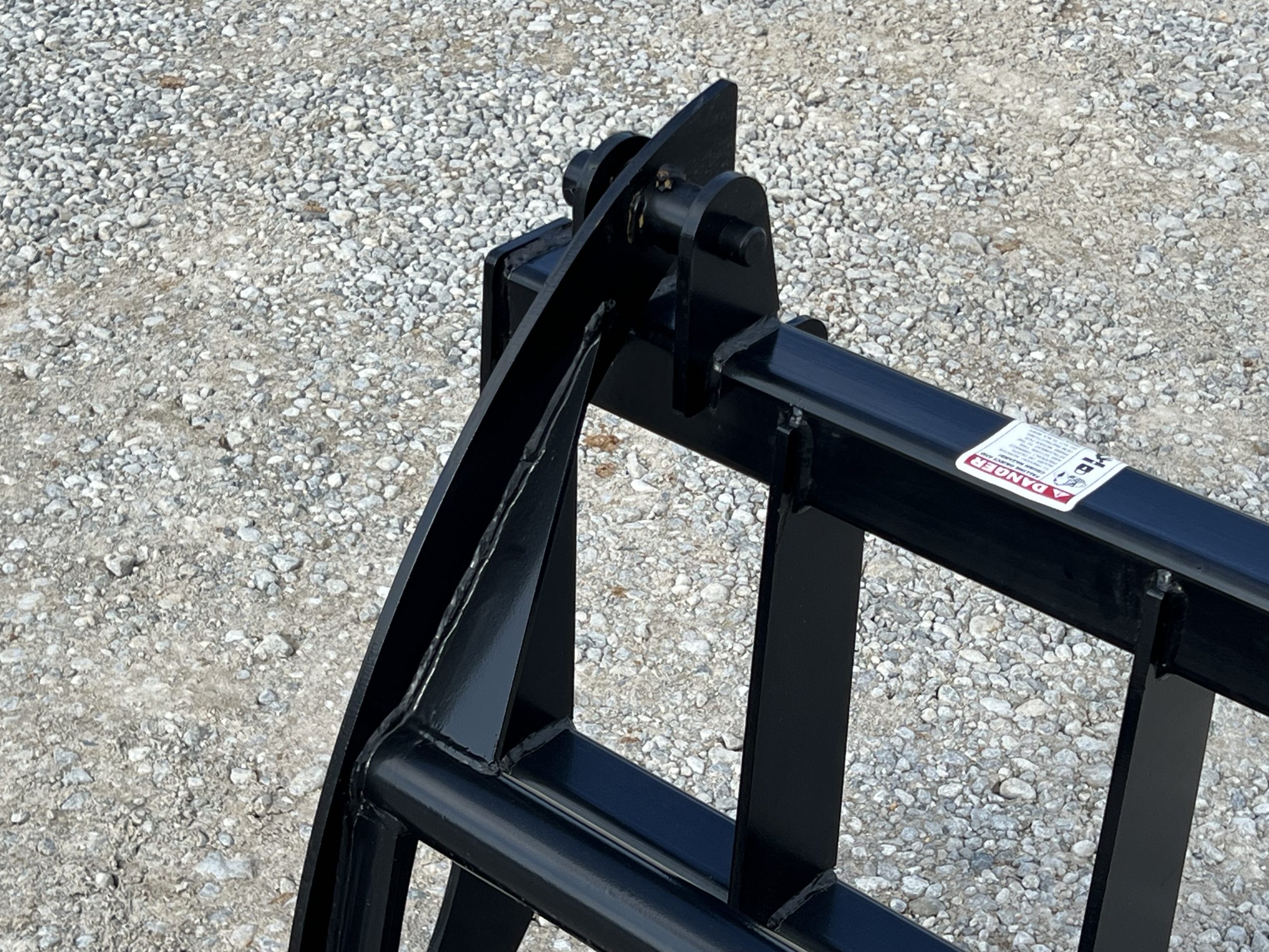 60″ Compact Tractor Root Rake Clam Grapple Attachment Fits Skid Steer Quick Attach - Image 11