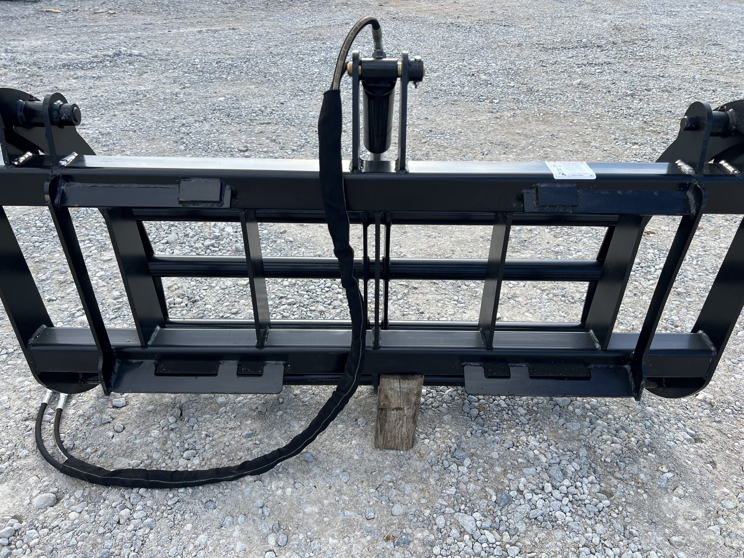 60″ Compact Tractor Root Rake Clam Grapple Attachment Fits Skid Steer Quick Attach - Image 13