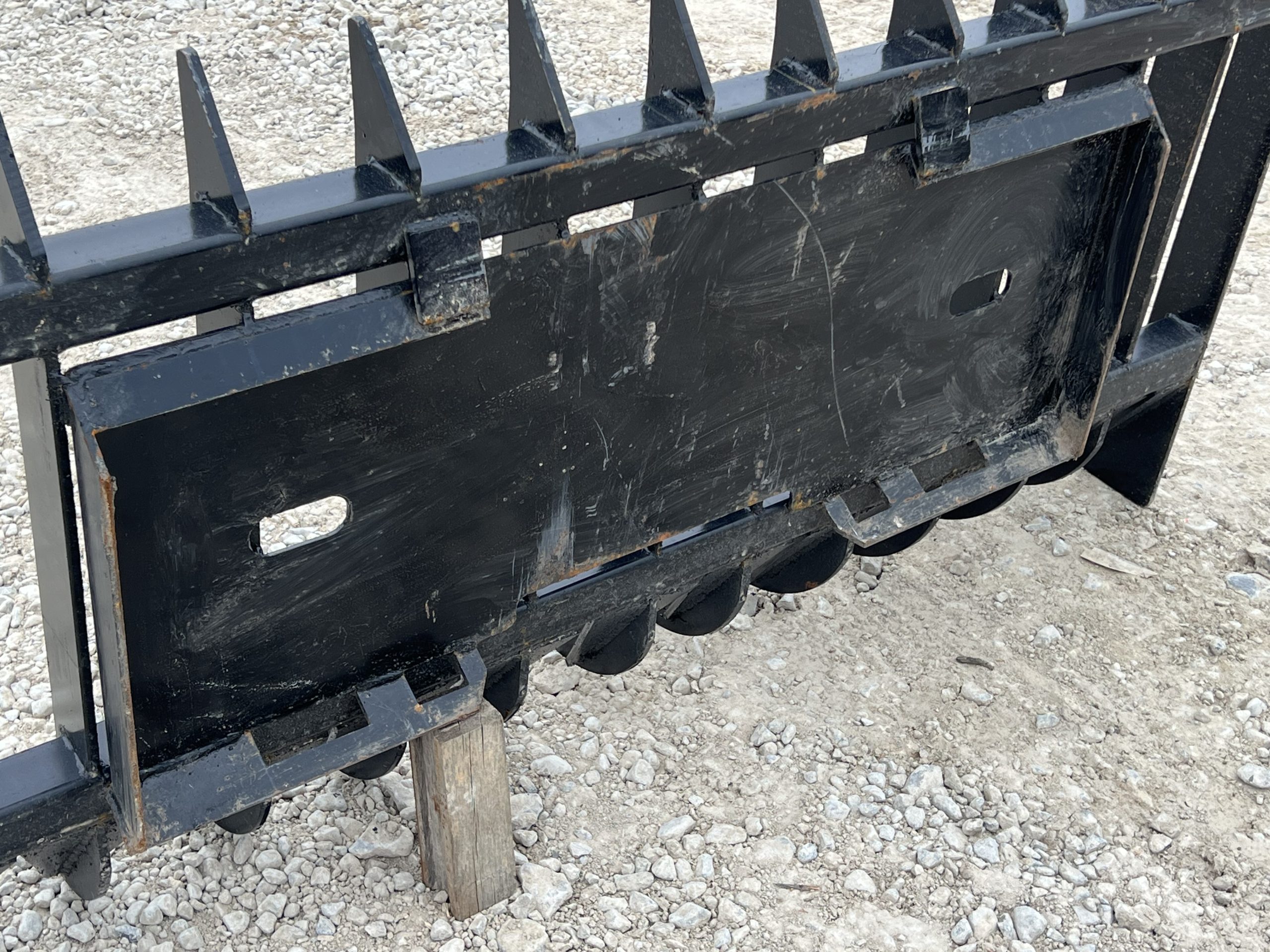 70″ Brush Root Debris Rake Attachment Fits Universal Skid Steer Quick Attach 70″ Brush Root Debris Rake Attachment Fits Universal Skid Steer Quick Attach - Image 10