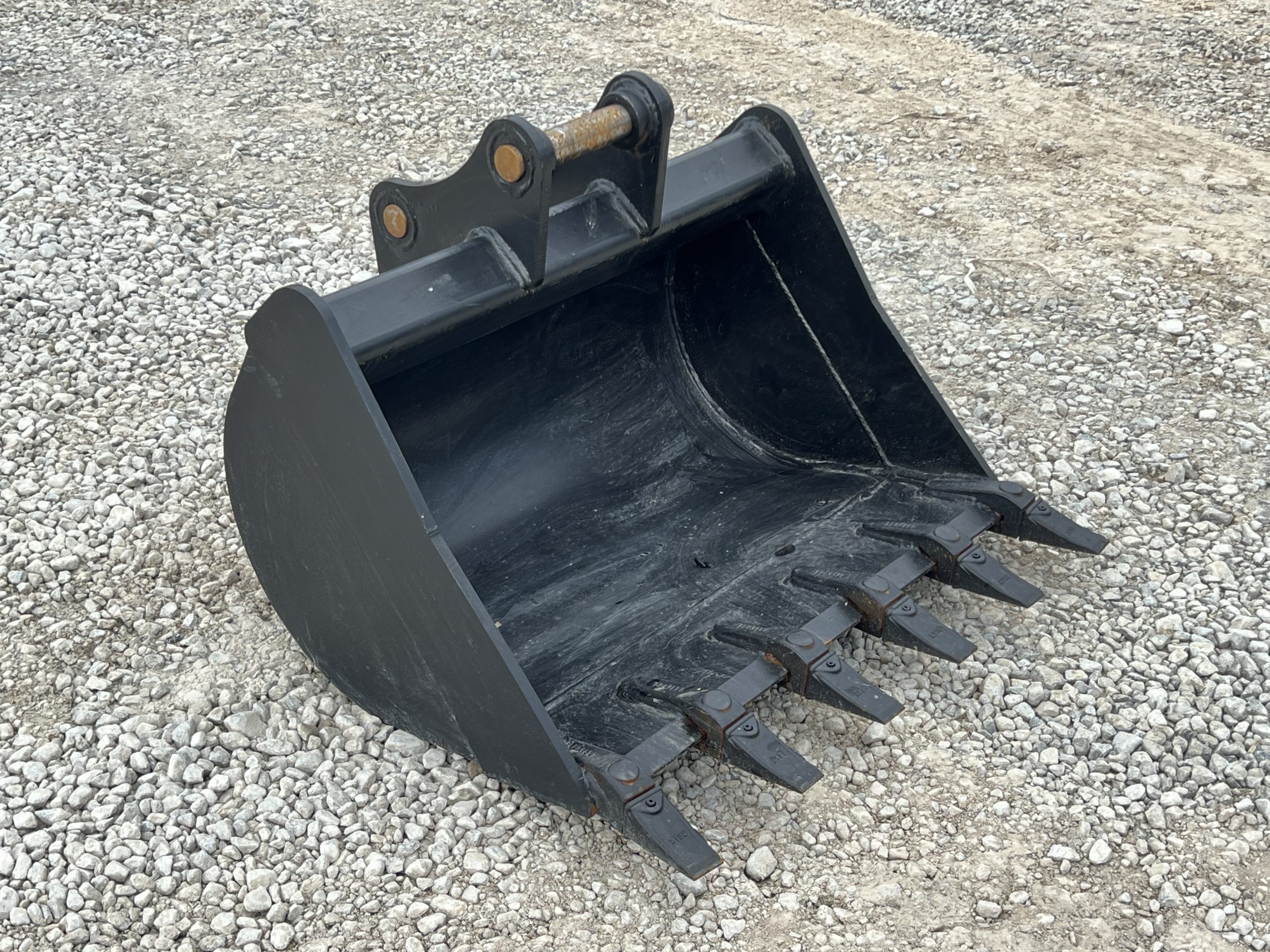 36″ Digging Tooth Bucket Fits CAT 306 Mini Excavator - Image 3