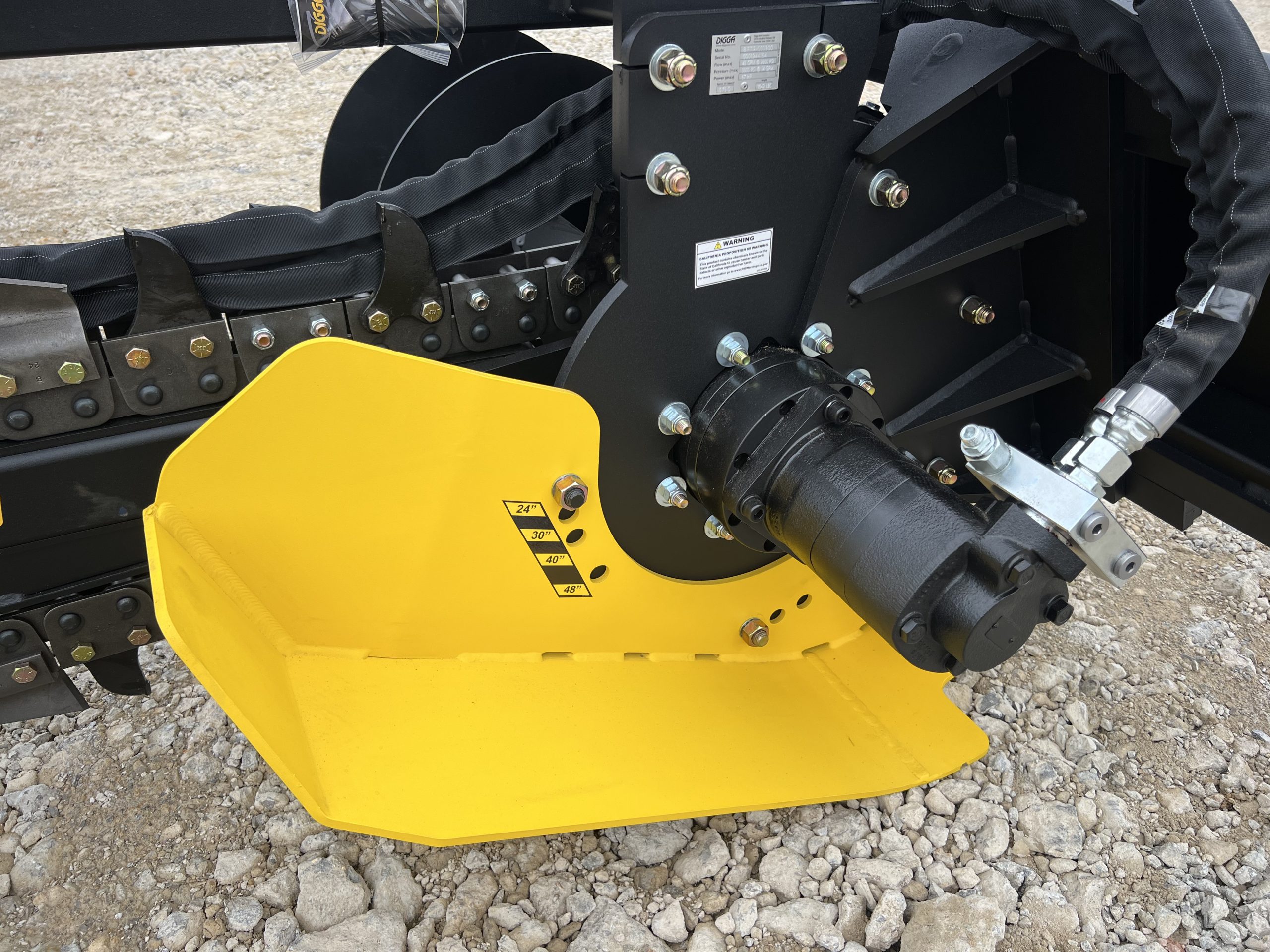 Digga 48″ x 6″ High Flow Bigfoot Combo Trencher Attachment Fits Skid Steer Quick Attach - Image 9