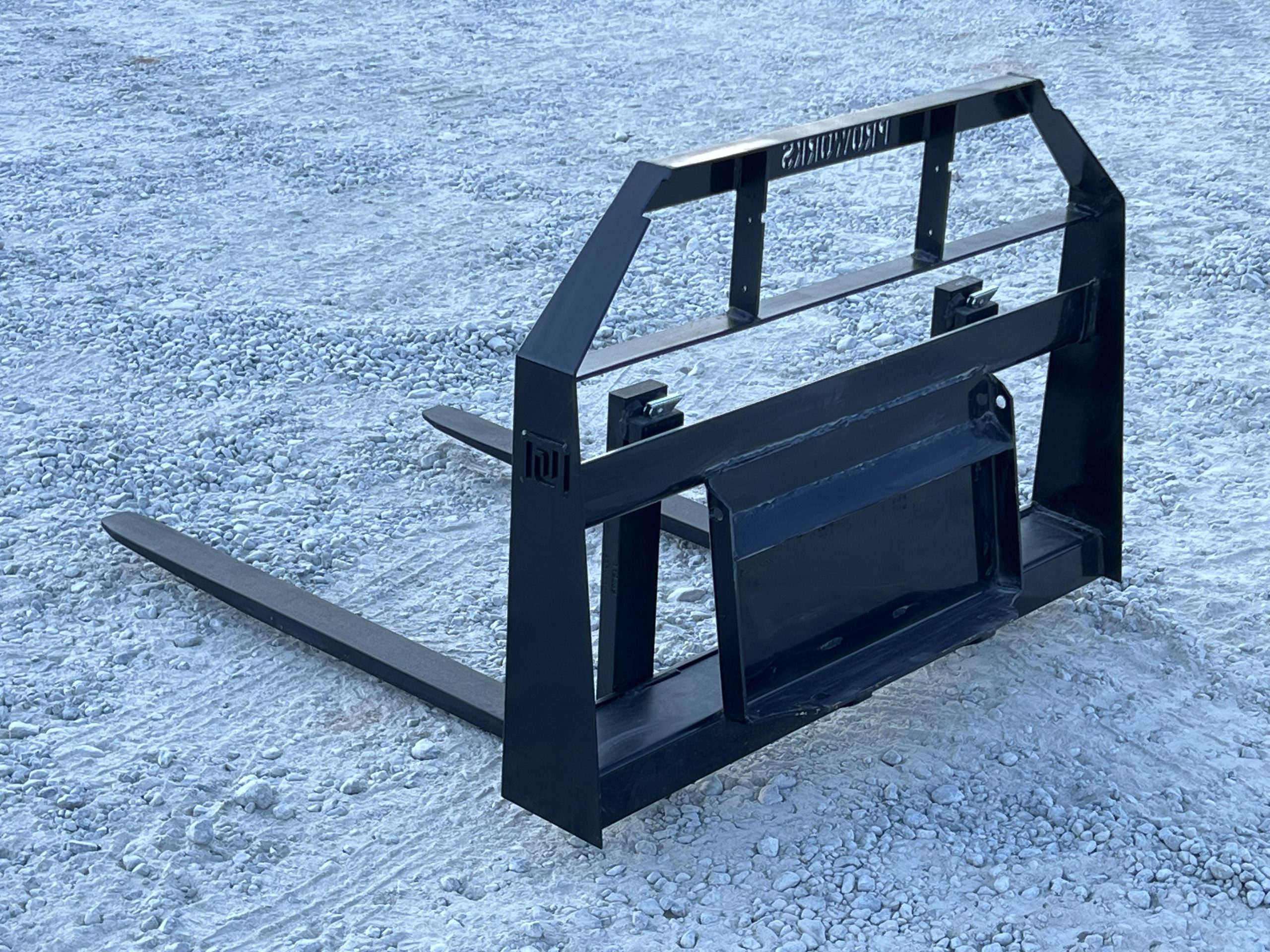 42″ Long 2,200 Pound Wide Rail Pallet Fork Attachment Fits Mini Universal Skid Steer - Image 8