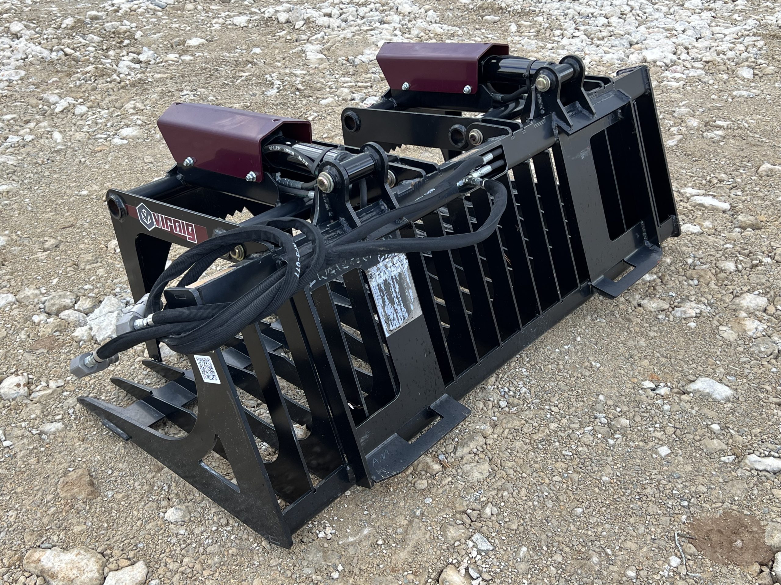 Virnig 60″ V30 Skeleton Rock Bucket Grapple Fits Compact Tractor Quick Attach - Image 7