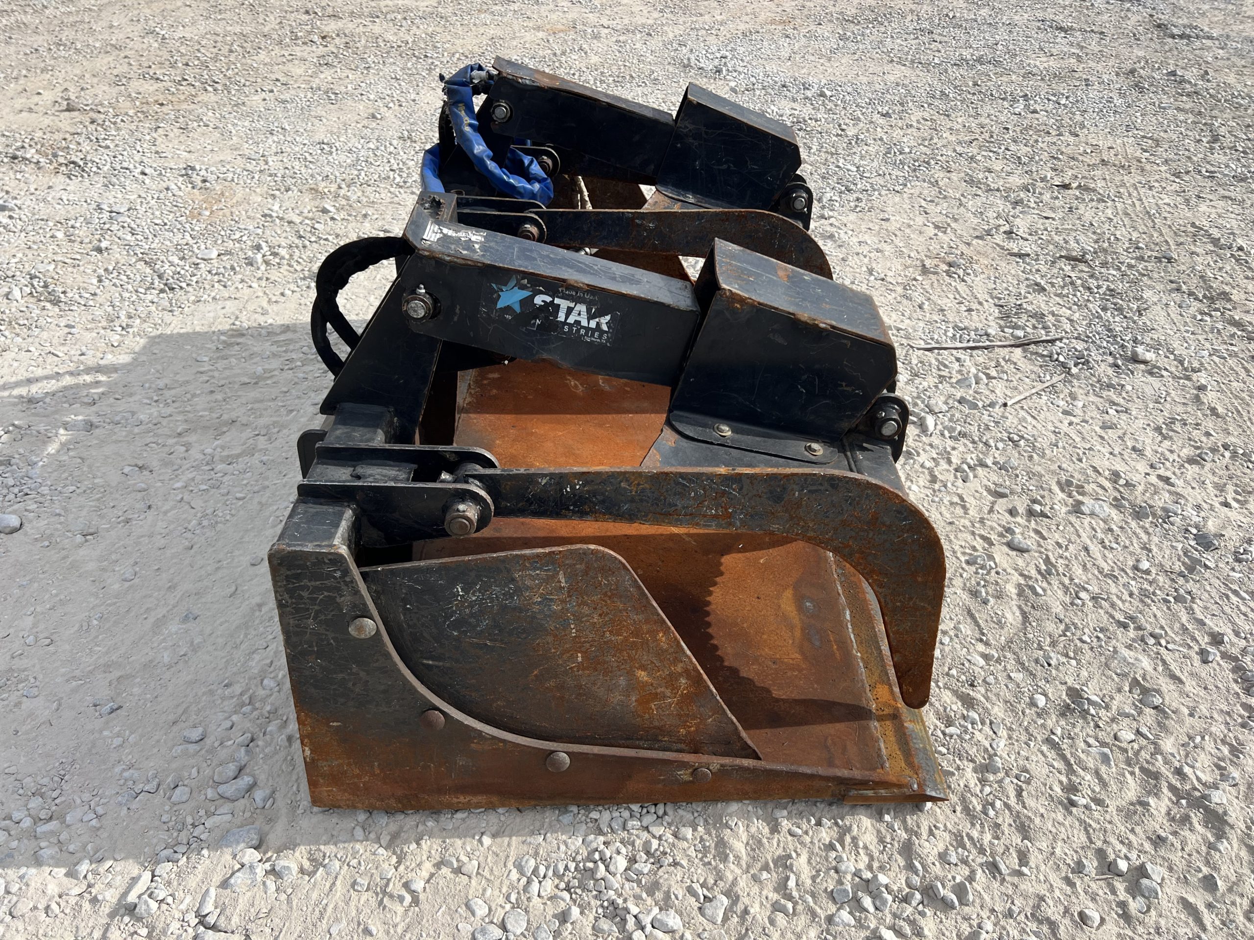 2022 66″ Star Industries Grapple Bucket Scrap Demolition Attachment Fits Skid Steer - Image 4