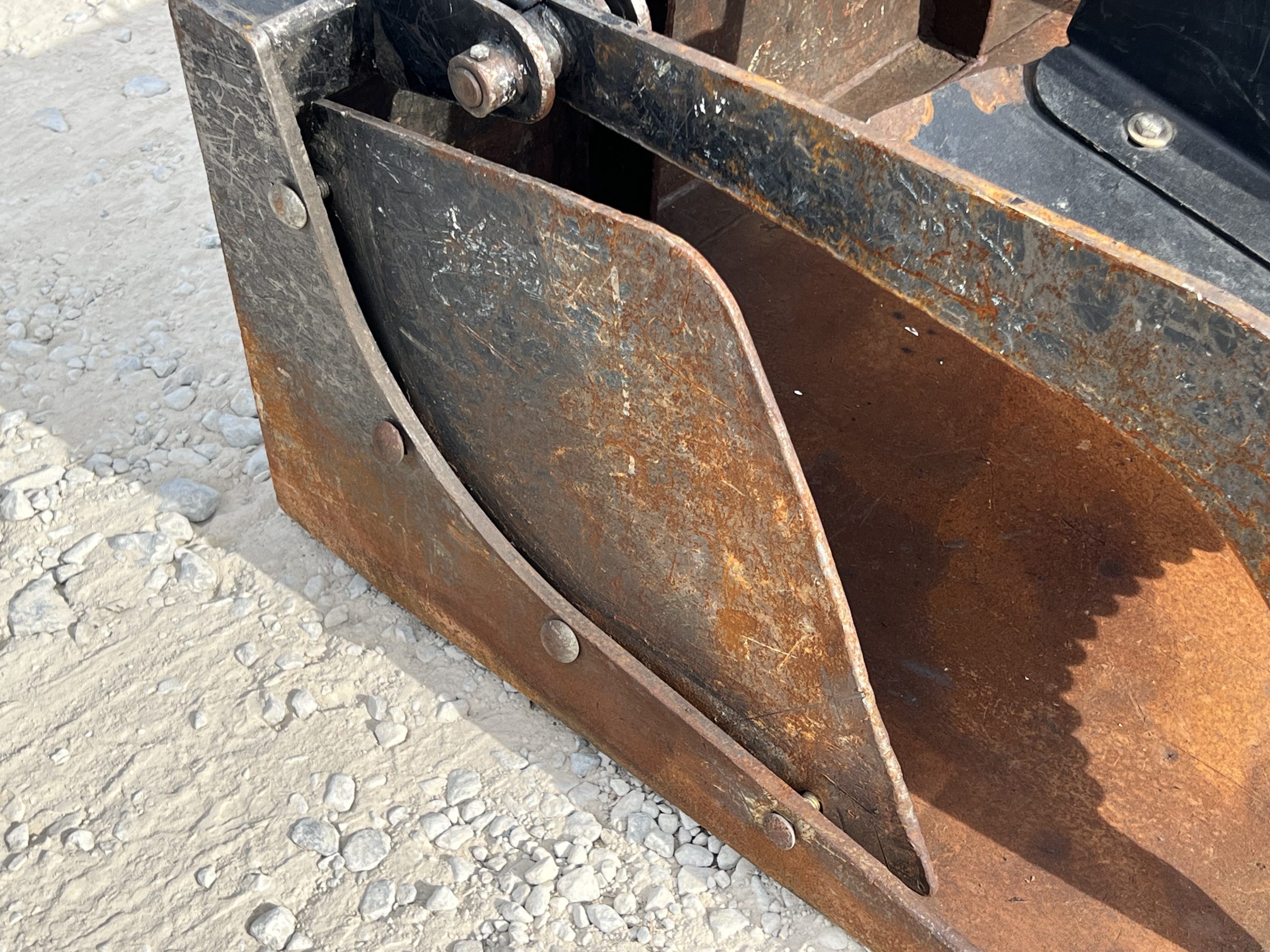 2022 66″ Star Industries Grapple Bucket Scrap Demolition Attachment Fits Skid Steer - Image 7
