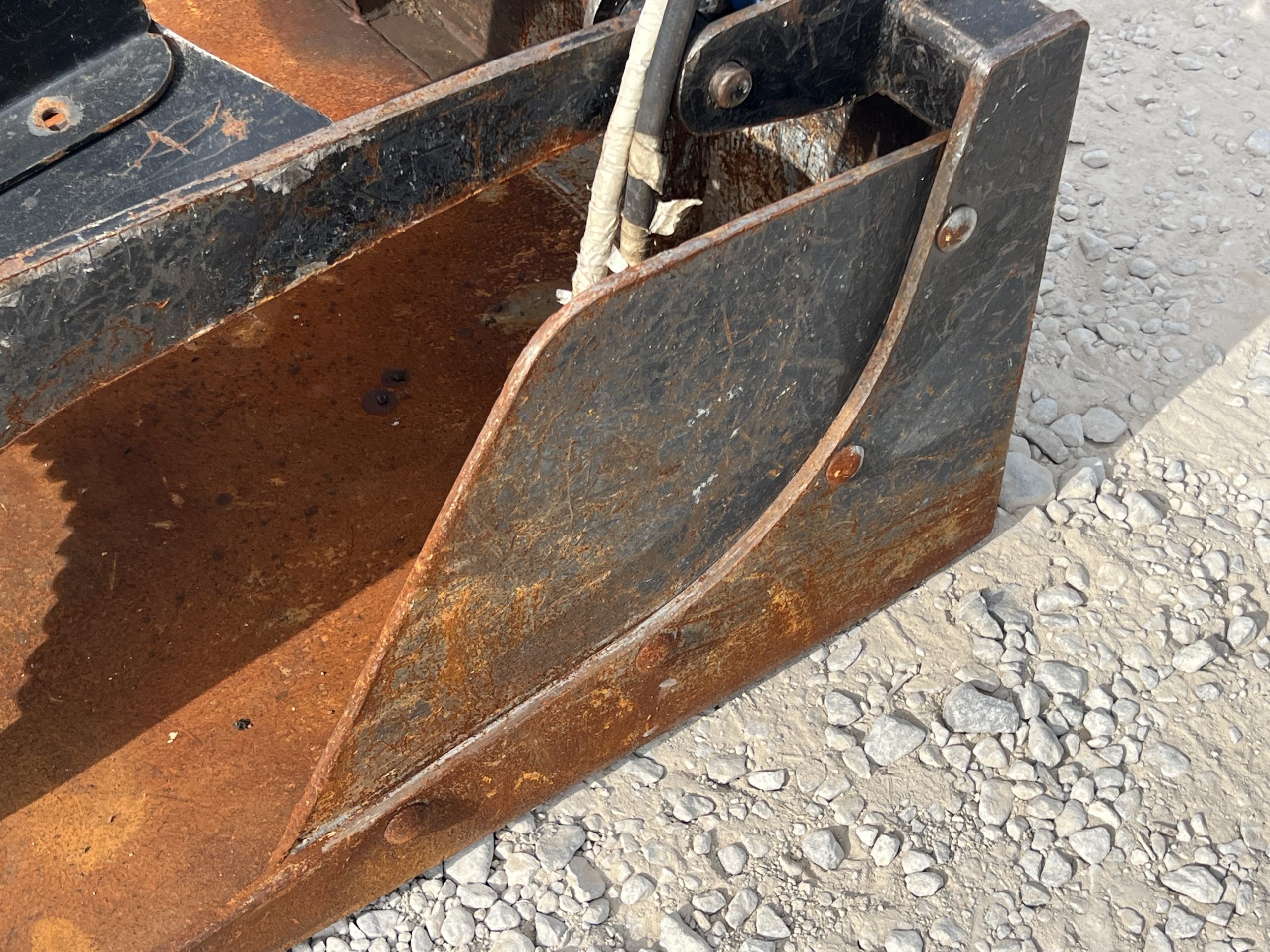 2022 66″ Star Industries Grapple Bucket Scrap Demolition Attachment Fits Skid Steer - Image 6