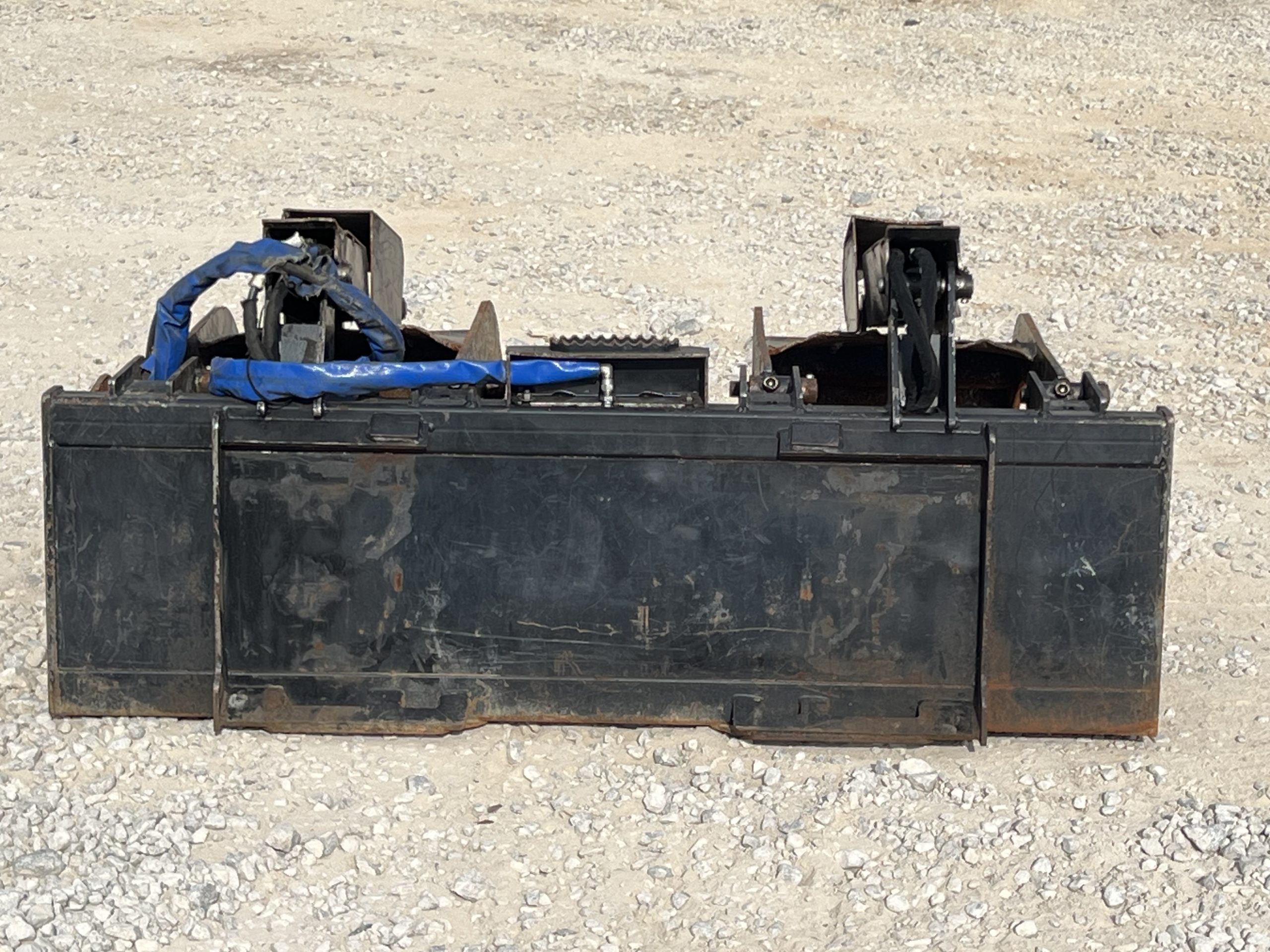 2022 66″ Star Industries Grapple Bucket Scrap Demolition Attachment Fits Skid Steer - Image 8