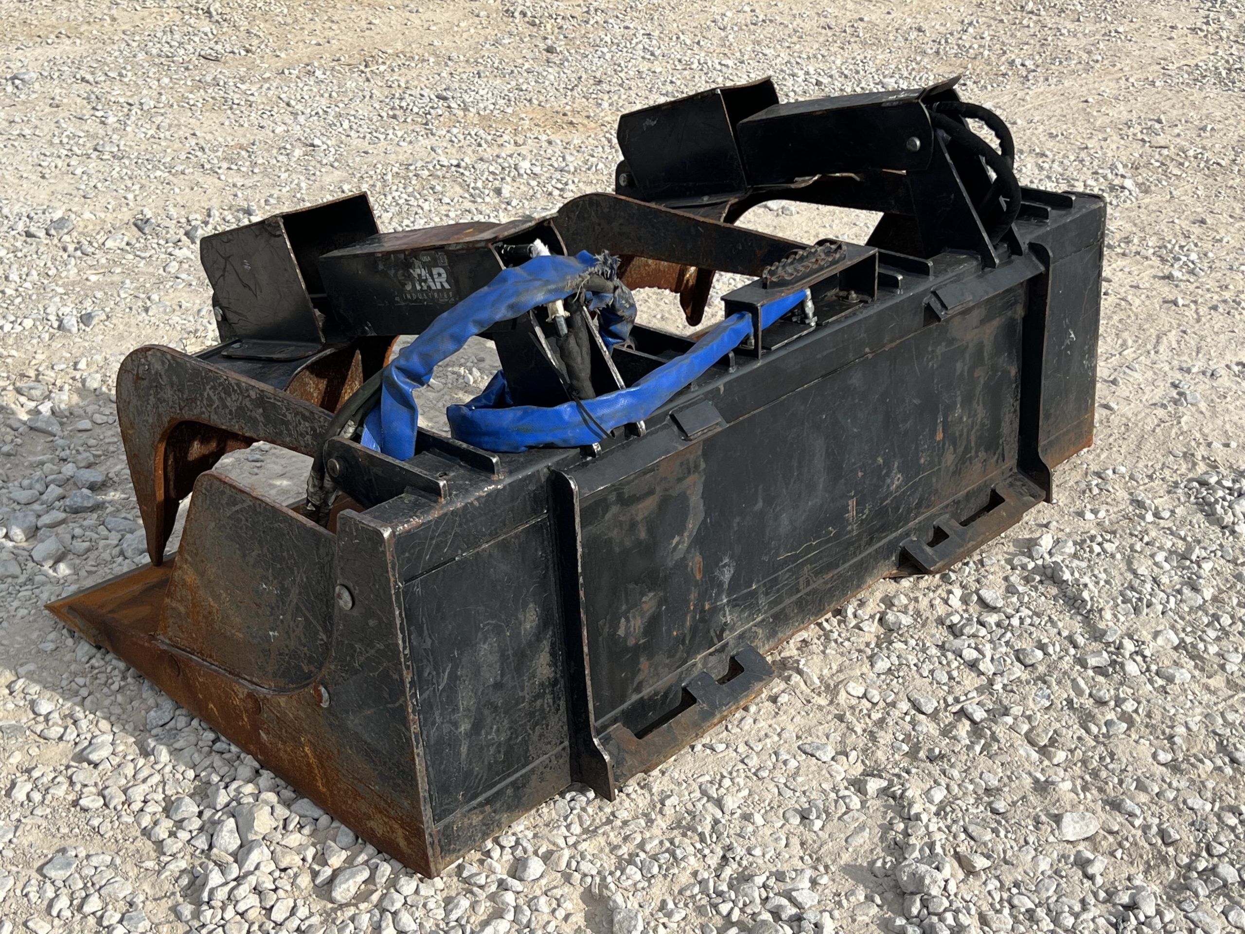 2022 66″ Star Industries Grapple Bucket Scrap Demolition Attachment Fits Skid Steer - Image 9