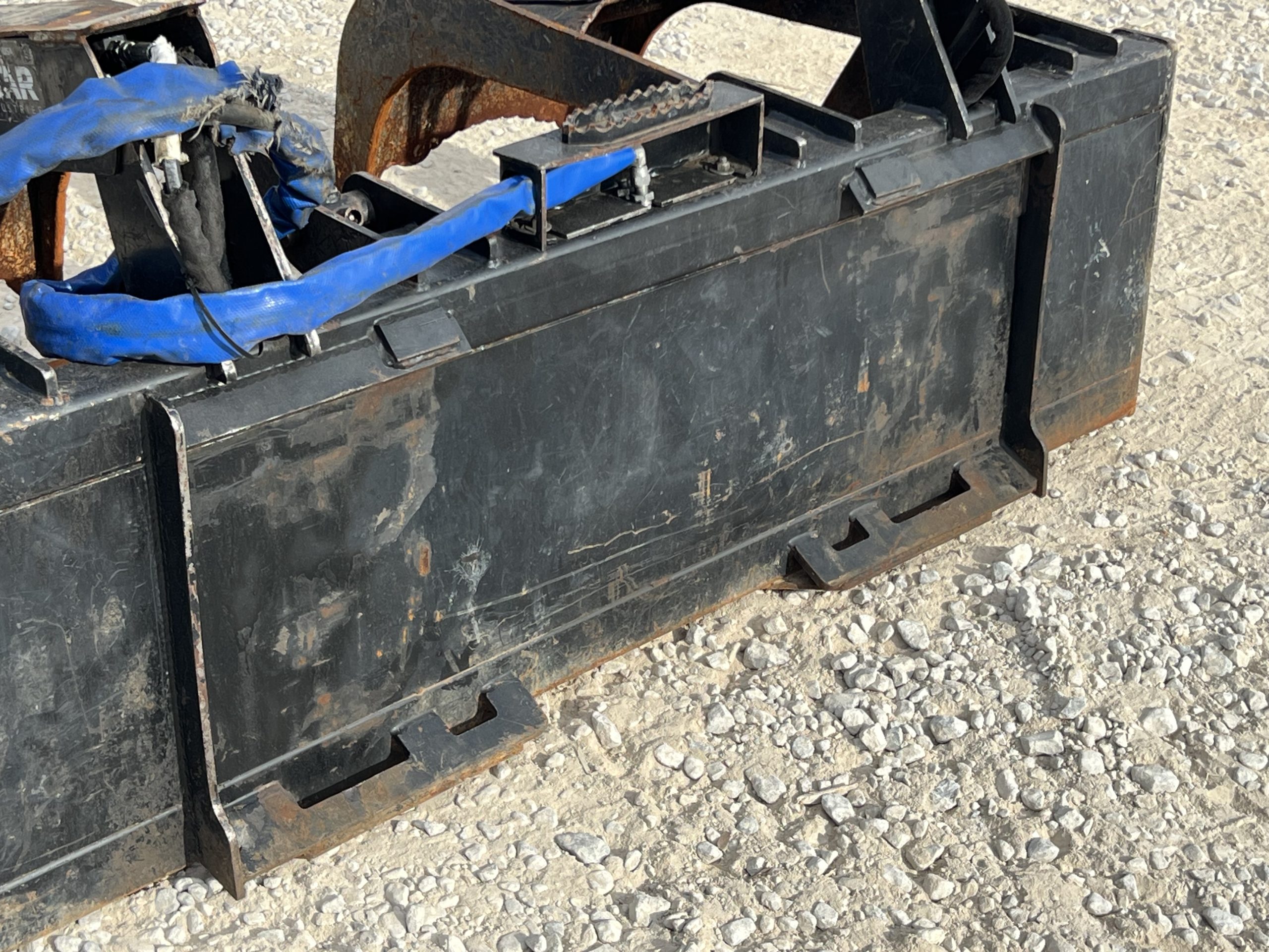 2022 66″ Star Industries Grapple Bucket Scrap Demolition Attachment Fits Skid Steer - Image 10