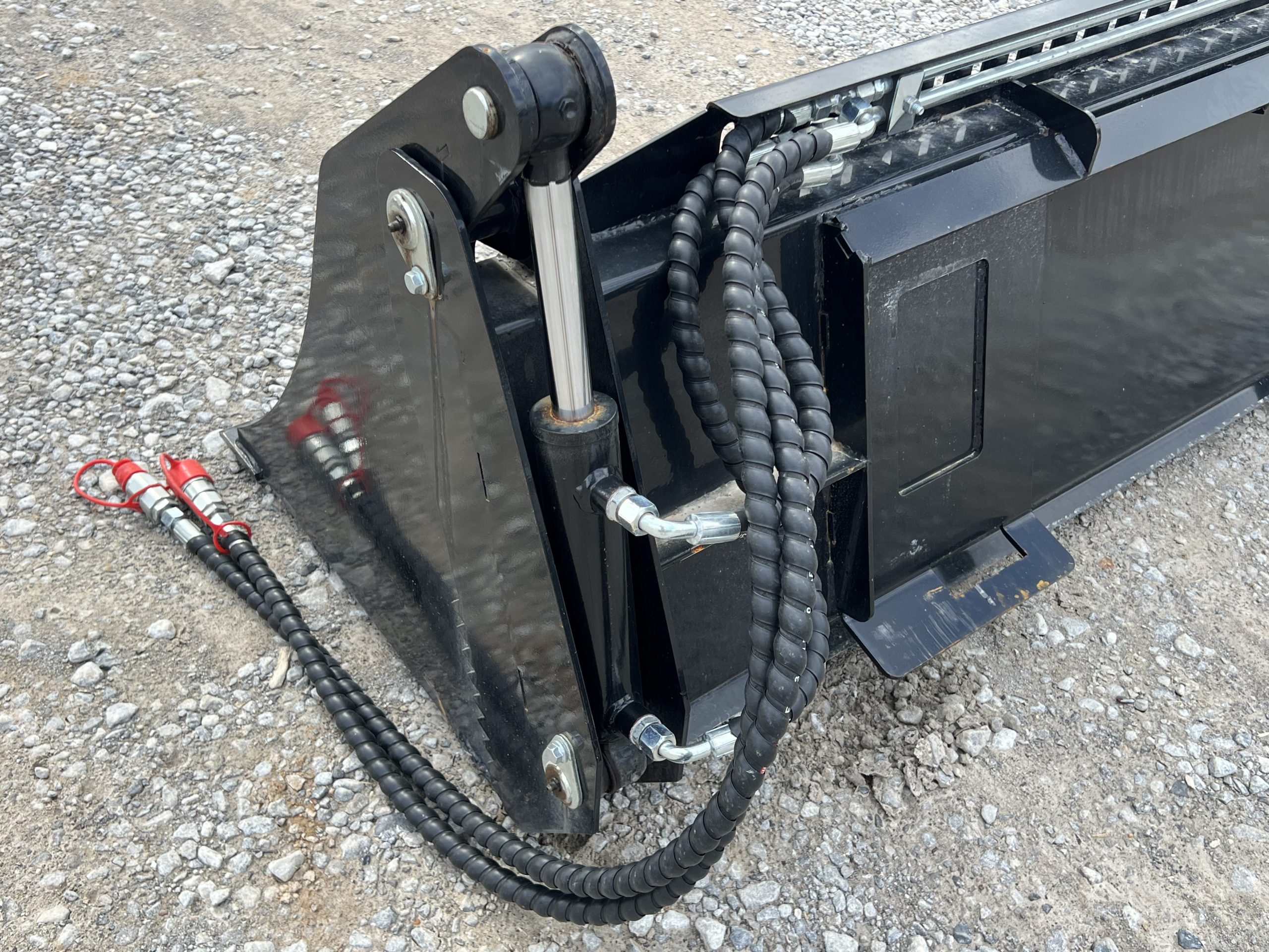 72″ 4-IN-1 Multi Purpose Combination Smooth Bucket Attachment Fits Skid Steer QA - Image 10