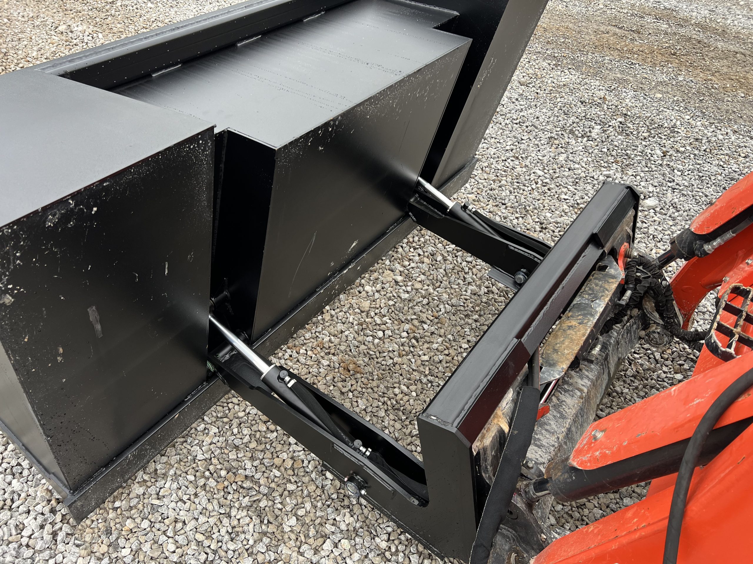 84″ High Front Dump Bucket Attachment Fits Skid Steer Quick Attach - Image 12