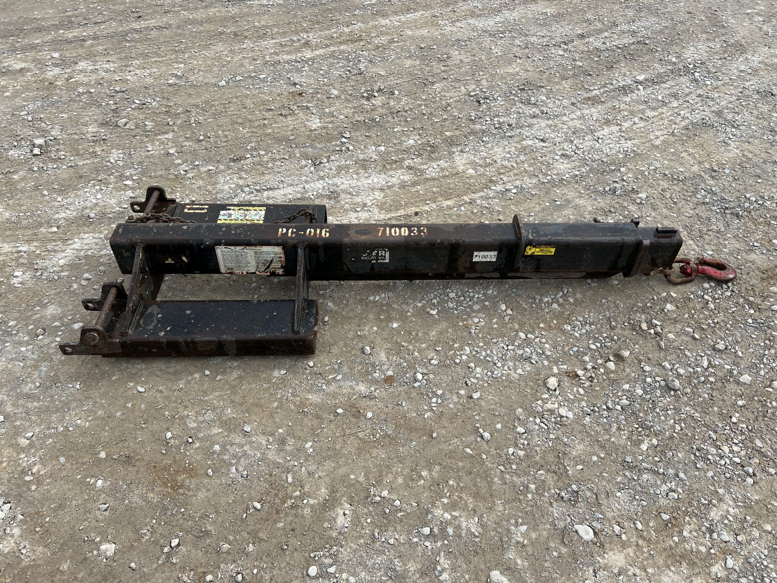 2015 Star Industries 1360B Telescoping Forklift Jib Attachment Fits Pallet Forks - Image 8