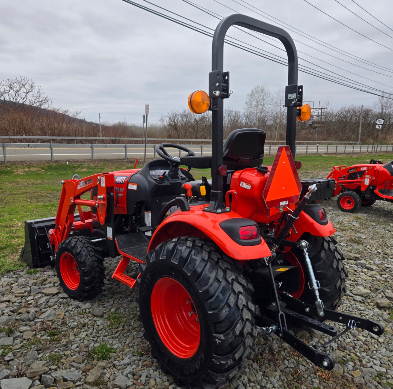 2025 Kioti CX 2510 TL 4x4 Tractor - Image 6
