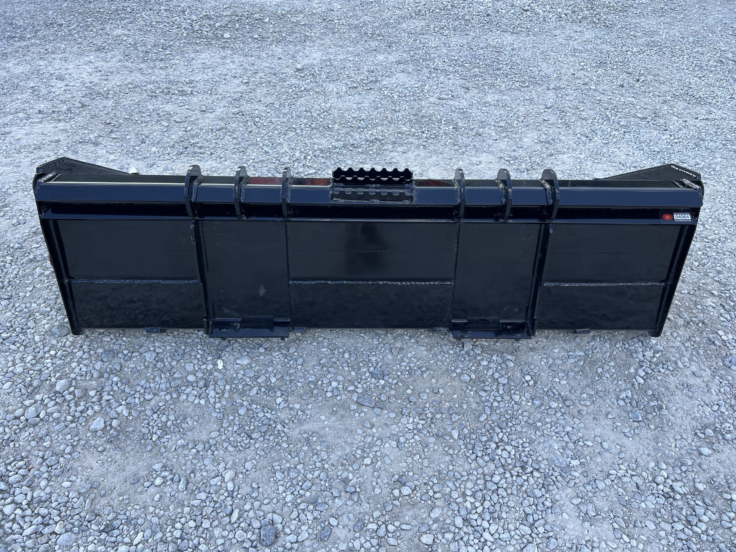 XHD 84″ Severe Duty Smooth Bucket with Bolt On Cutting Edge Fits Compact Track Loader - Image 6