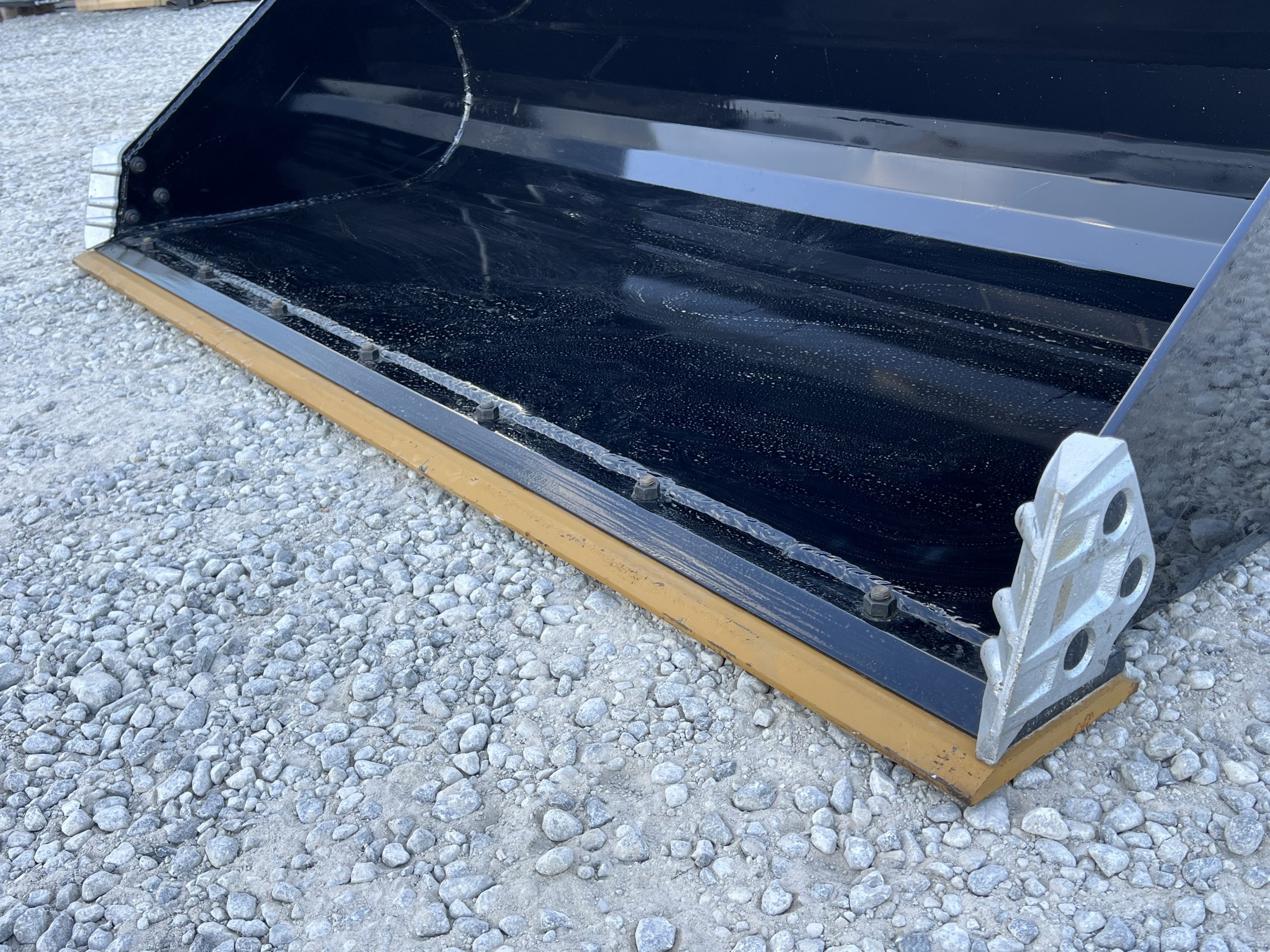 XHD 84″ Severe Duty Smooth Bucket with Bolt On Cutting Edge Fits Compact Track Loader - Image 9