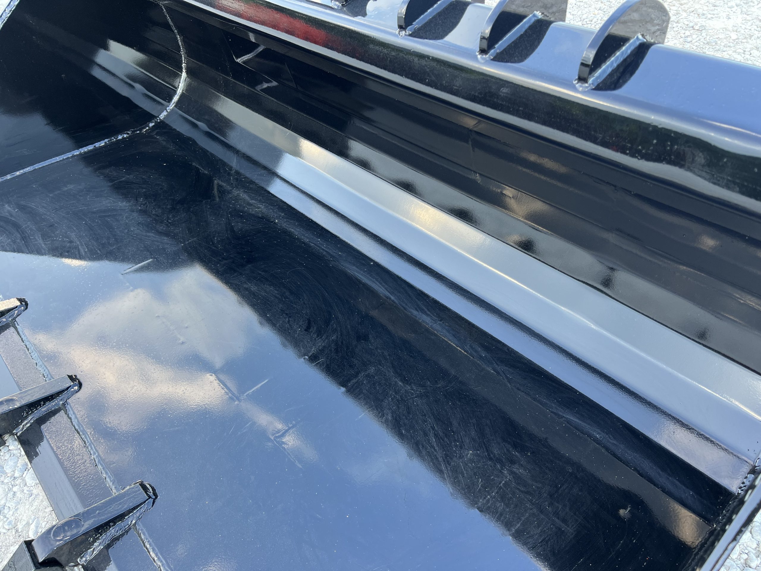 XHD 73″ Severe Duty Tooth Bucket with Side Cutters Fits Compact Track Loader - Image 10