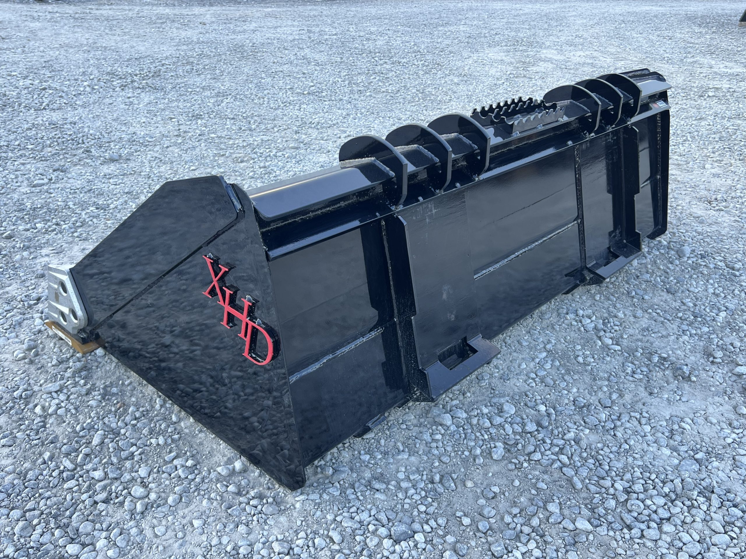 XHD 73″ Severe Duty Smooth Bucket with Bolt On Cutting Edge Fits Compact Track Loader - Image 7