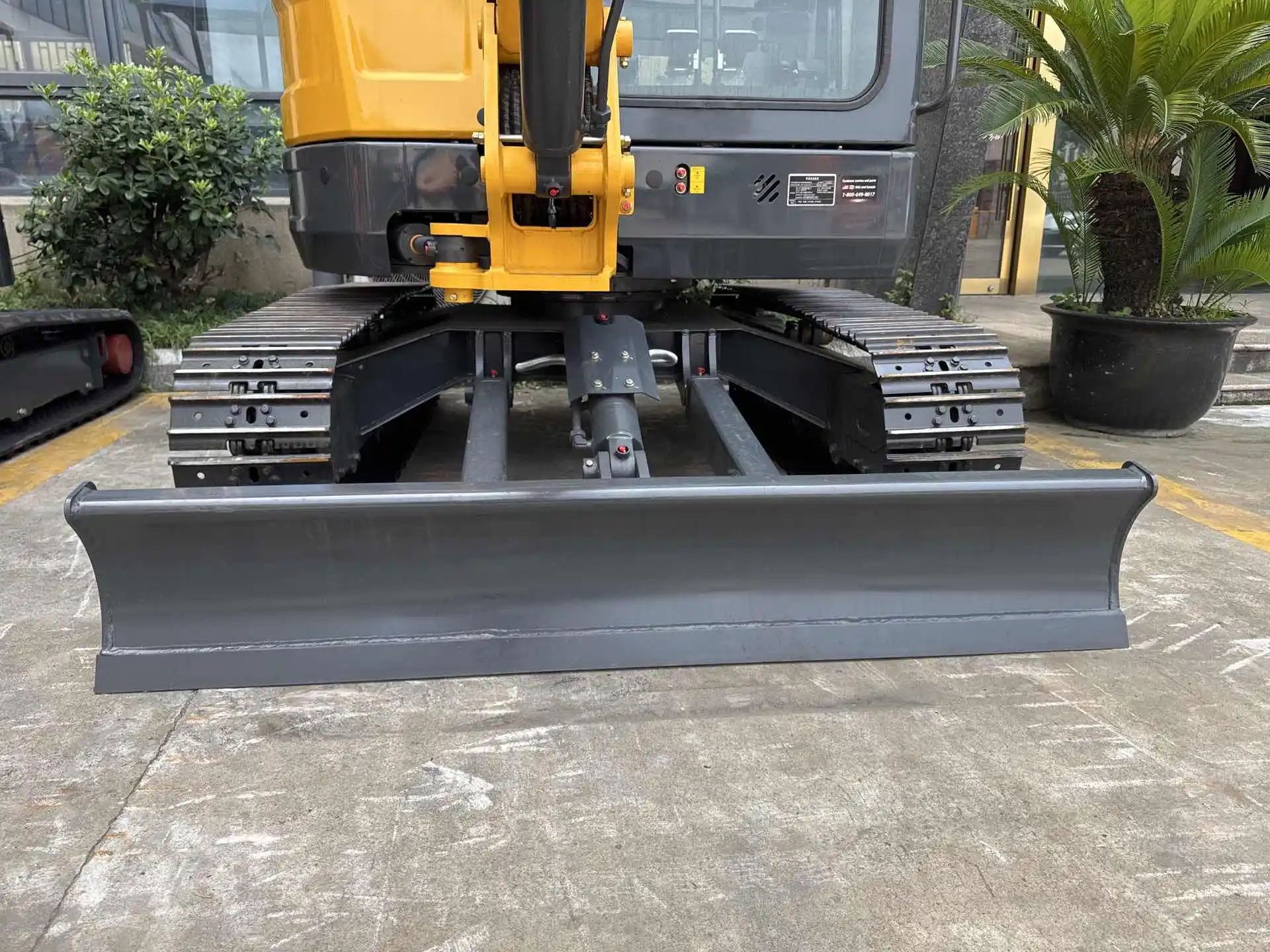 Amazing LandHero 3.5T Excavator Amazing LandHero 3.5T Excavator - Image 2